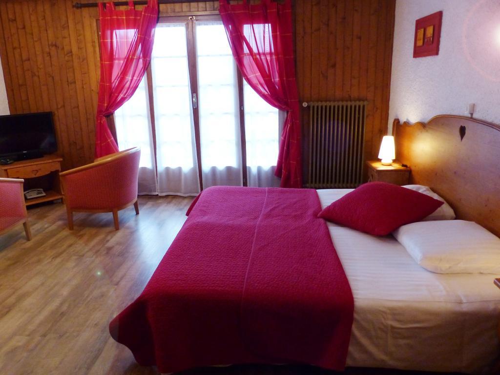 Hotel Shed